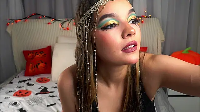 VeronaAppleberry online show from 10-28-25, 11:36