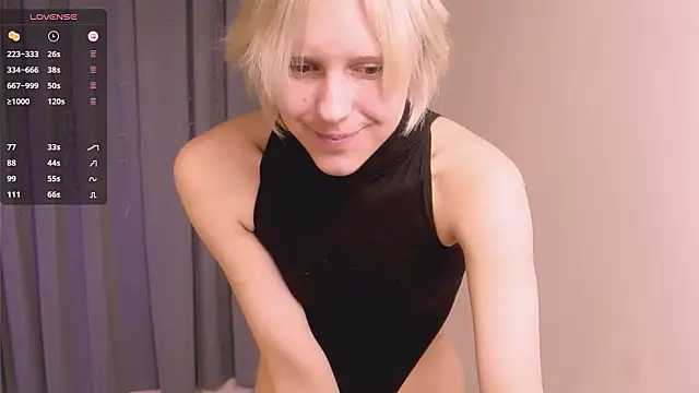 Snapshot of edward_holy chatting on 12-18-24, 09:51 edward holy online show from 12-18-24, 09:51