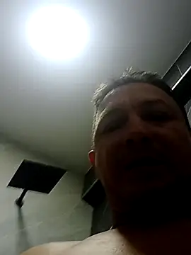 Snapshot of luchoarr chatting on 02-24-25, 10:36 luchoarr online show from 02-24-25, 10:36