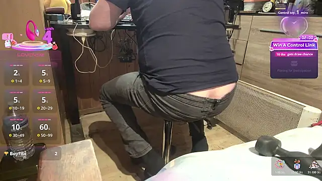 misteryman1956 online show from 04-08-26, 05:46