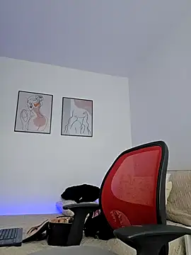 VictoriaEvaans  online show from 03-11-25, 08:53