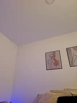 VictoriaEvaans  online show from 09-13-25, 10:09