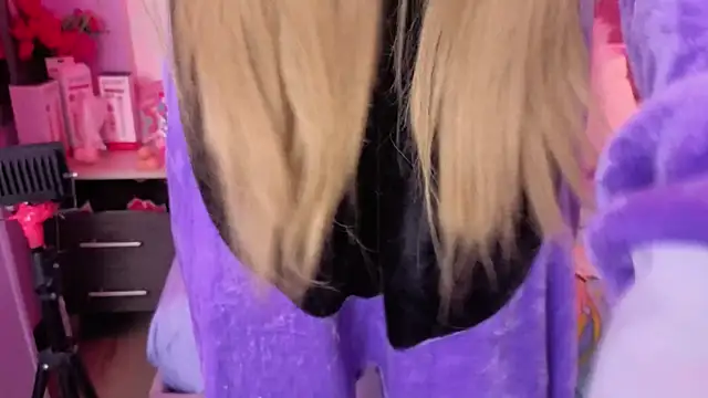 lauren evans96 online show from 03-11-26, 03:45