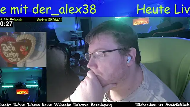 Snapshot of der_alex38 chatting on 03-14-25, 08:49 der alex38 online show from 03-14-25, 08:49