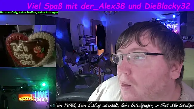 Snapshot of der_alex38 chatting on 09-14-25, 06:40 der alex38 online show from 09-14-25, 06:40