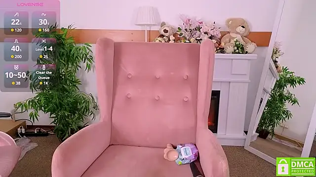 Snapshot of MirraBellanta chatting on 01-14-26, 10:36 MirraBellanta online show from 01-14-26, 10:36