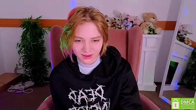 Snapshot of MirraBellanta chatting on 02-04-26, 12:27 MirraBellanta online show from 02-04-26, 12:27