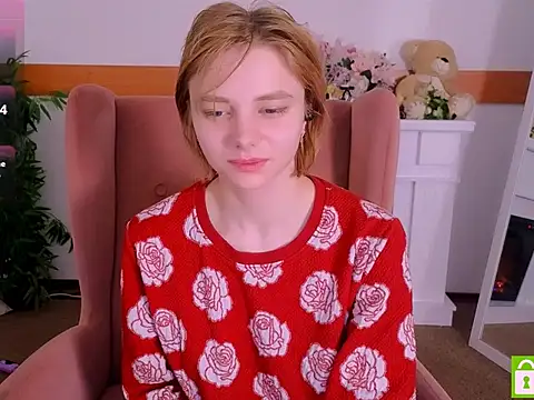 Snapshot of MirraBellanta chatting on 02-10-26, 01:10 MirraBellanta online show from 02-10-26, 01:10