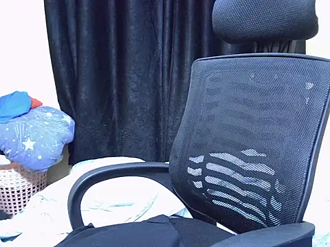 Horny-slut  online show from 04-09-26, 06:19