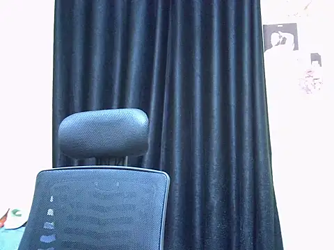 Horny-slut  online show from 04-18-26, 07:58