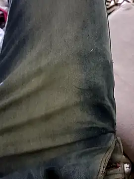 Snapshot of HammeryourVagina chatting on 12-19-24, 04:35 HammeryourVagina online show from 12-19-24, 04:35