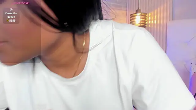 nicole  parker1 online show from 03-11-25, 12:28