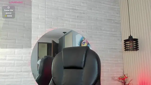 nicole  parker1 online show from 03-13-25, 12:46