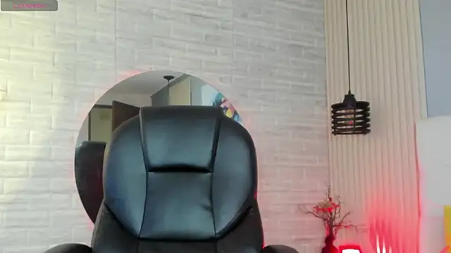 nicole  parker1 online show from 03-19-25, 12:45