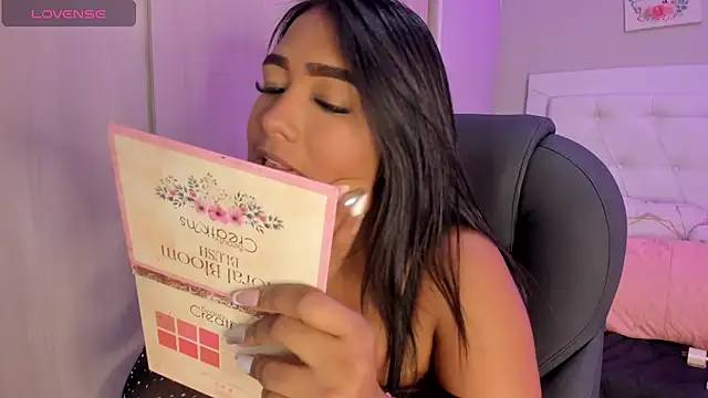 nicole  parker1 online show from 04-27-26, 02:04