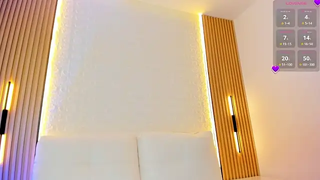 Snapshot of RenataJhonson_ chatting on 03-20-26, 06:07 RenataJhonson online show from 03-20-26, 06:07