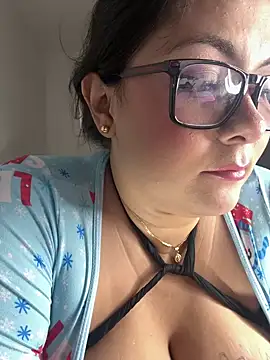 Snapshot of linatarens chatting on 12-30-24, 08:32 linatarens online show from 12-30-24, 08:32