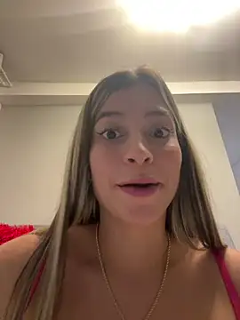 Snapshot of Issabela_G1 chatting on 02-02-25, 02:17 Issabela G1 online show from 02-02-25, 02:17