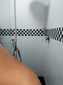 Nanda Vixen online show from 09-28-25, 09:42