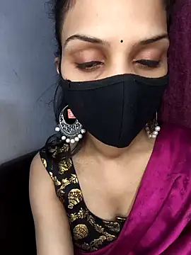 Snapshot of Sexy-ashi chatting on 12-15-24, 09:13 Sexy-ashi online show from 12-15-24, 09:13