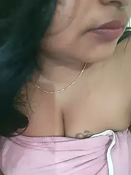 Snapshot of Ashwini_Gowda_91 chatting on 12-21-24, 05:58 Ashwini Gowda 91 online show from 12-21-24, 05:58