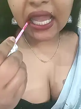 Snapshot of Ashwini_Gowda_91 chatting on 01-06-25, 04:55 Ashwini Gowda 91 online show from 01-06-25, 04:55