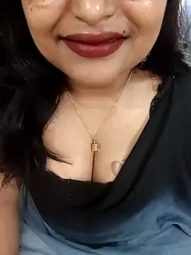 Snapshot of Ashwini_Gowda_91 chatting on 03-21-25, 05:00 Ashwini Gowda 91 online show from 03-21-25, 05:00