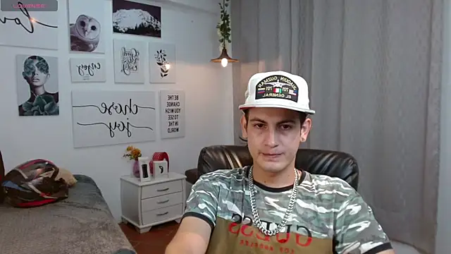 Cerokershelby online show from 10-07-25, 07:44