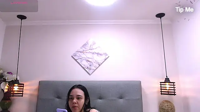 Snapshot of Cheelsea_ chatting on 01-03-25, 04:33 Cheelsea  online show from 01-03-25, 04:33