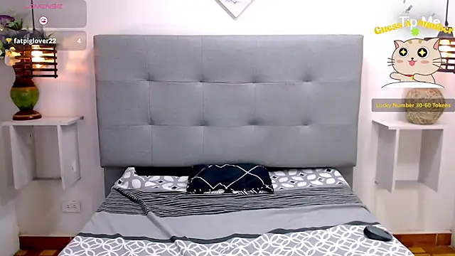 Snapshot of Cheelsea_ chatting on 02-06-25, 06:29 Cheelsea  online show from 02-06-25, 06:29