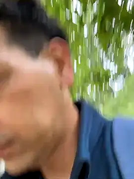 Snapshot of Hideen-real-face chatting on 10-09-25, 02:09 Hideen-real-face online show from 10-09-25, 02:09