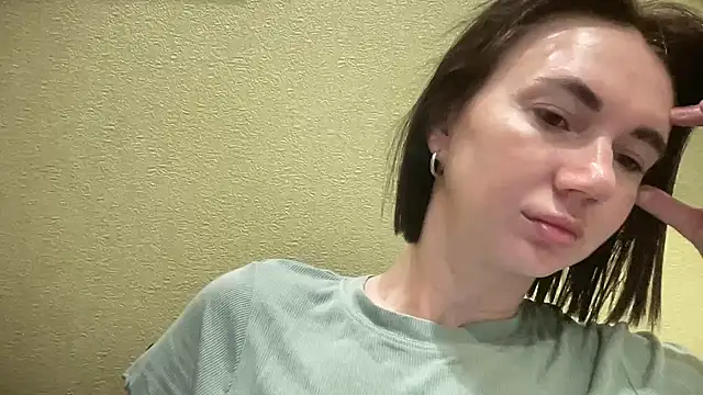 EvilDemon94 online show from 04-11-26, 03:55