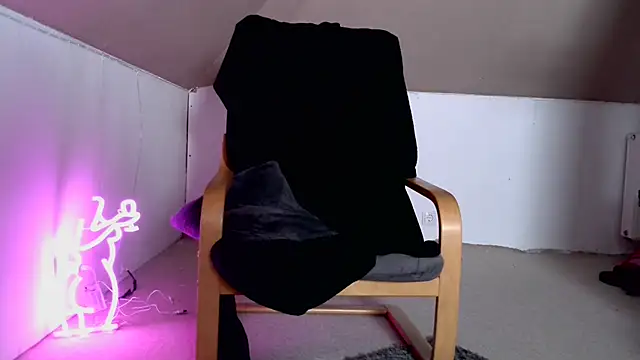 Snapshot of SonjaPrivat69_ chatting on 03-06-25, 06:26 SonjaPrivat69 online show from 03-06-25, 06:26