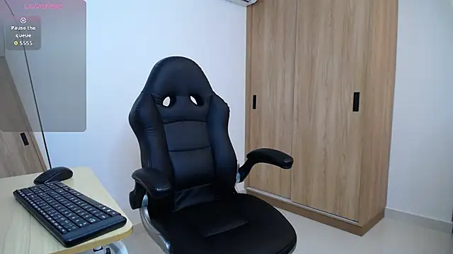 karoll marquez online show from 11-06-25, 11:15