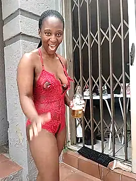 Snapshot of Lucy_Blacksilk chatting on 03-22-25, 11:53 Lucy Blacksilk online show from 03-22-25, 11:53