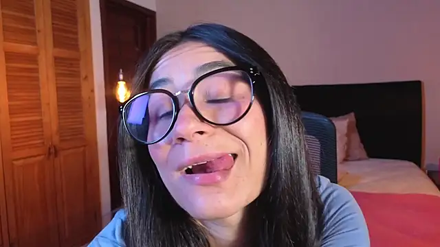 ChloeTurner  online show from 03-24-26, 08:03