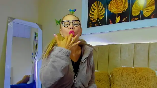 emagarcia online show from 09-12-25, 01:11