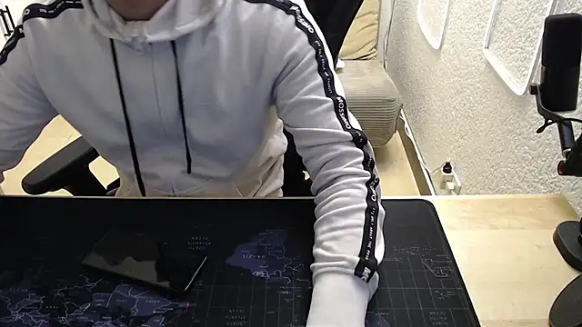 Snapshot of team_dinamite69 chatting on 03-04-26, 12:00 team dinamite69 online show from 03-04-26, 12:00