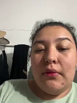 cutiepeach online show from 10-06-25, 01:03