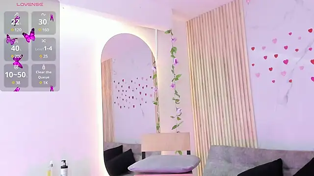 Snapshot of Aria_montgomeri chatting on 03-08-25, 01:03 Aria montgomeri online show from 03-08-25, 01:03