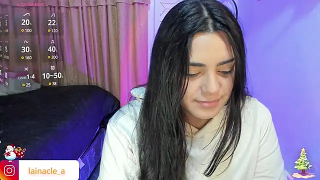 Snapshot of _laina_ chatting on 12-11-24, 05:00 laina online show from 12-11-24, 05:00