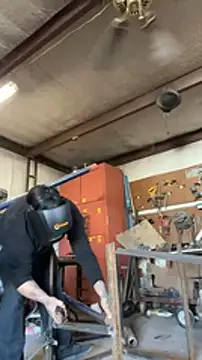 yomanfriend online show from 12-25-24, 09:33