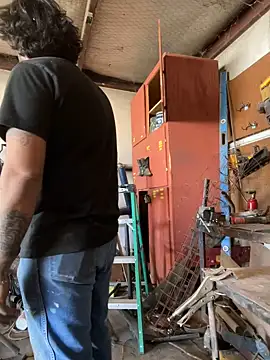 yomanfriend online show from 12-28-24, 07:43