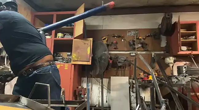 yomanfriend online show from 01-05-25, 01:24