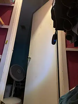 yomanfriend online show from 02-14-25, 06:56