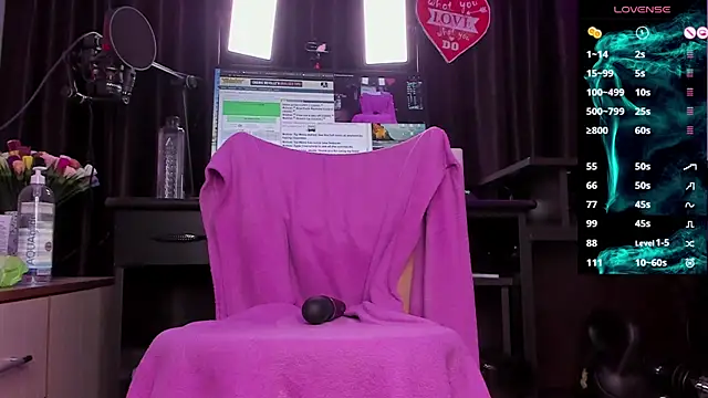 Snapshot of Raissa_sky26 chatting on 12-27-24, 02:36 Raissa sky26 online show from 12-27-24, 02:36