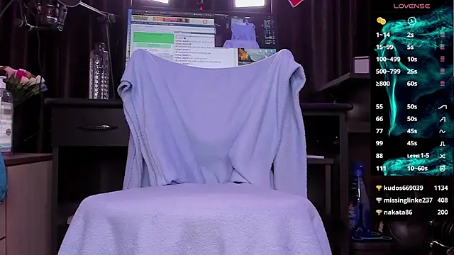 Snapshot of Raissa_sky26 chatting on 12-28-24, 09:09 Raissa sky26 online show from 12-28-24, 09:09