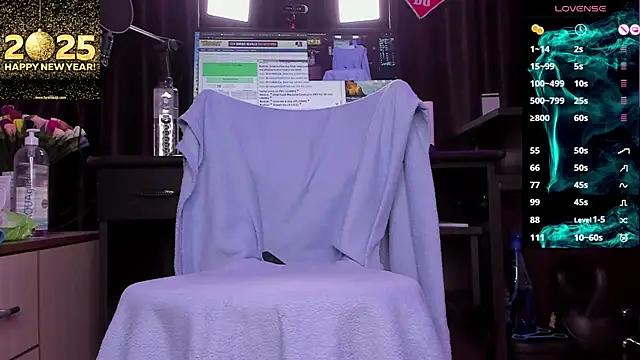 Snapshot of Raissa_sky26 chatting on 01-04-25, 02:35 Raissa sky26 online show from 01-04-25, 02:35