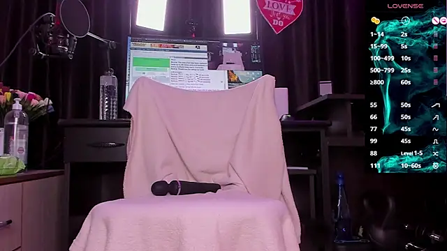 Snapshot of Raissa_sky26 chatting on 01-09-25, 02:33 Raissa sky26 online show from 01-09-25, 02:33