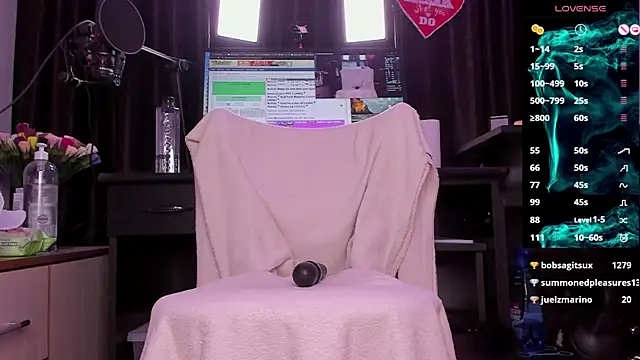 Snapshot of Raissa_sky26 chatting on 01-11-25, 08:43 Raissa sky26 online show from 01-11-25, 08:43